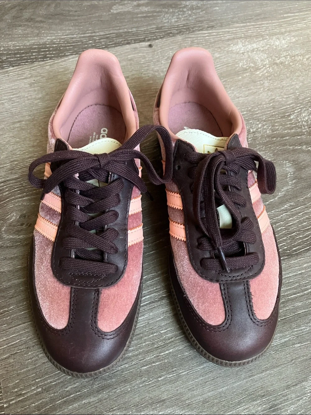 Adidas Samba OG Women's sneaker in the 